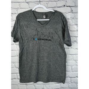 Vintage Next Level Apparel 9/11 Memorial NYC Skyline V-Neck T-Shirt Medium Heath